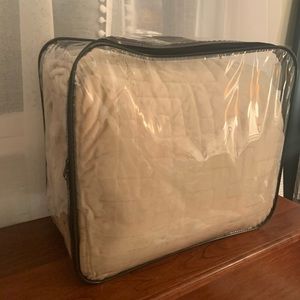 Weighted Gravity Blanket